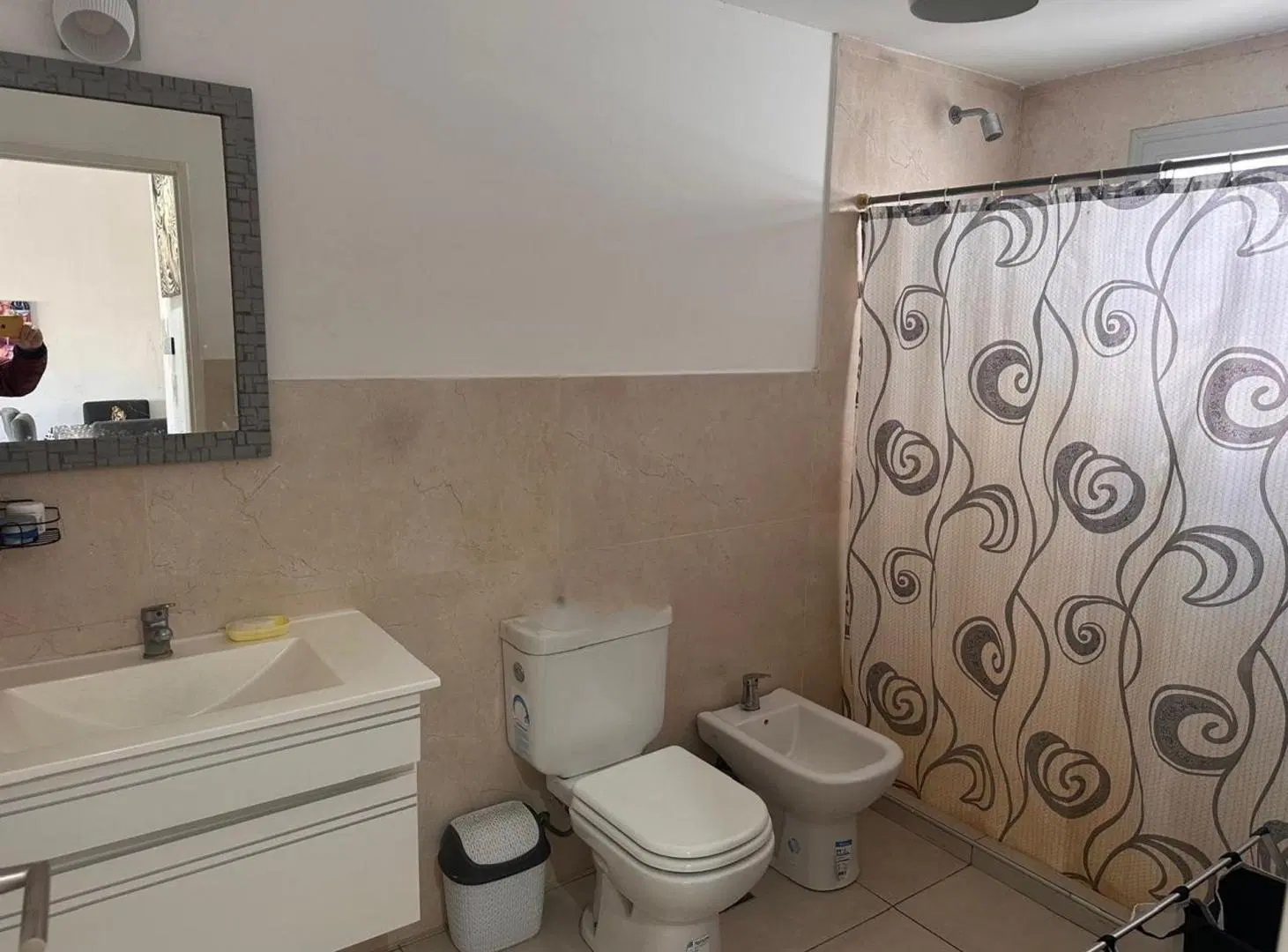 VENTA DEPTO 2 AMB. CON BALCON Y PARRILLA ZARATE 8