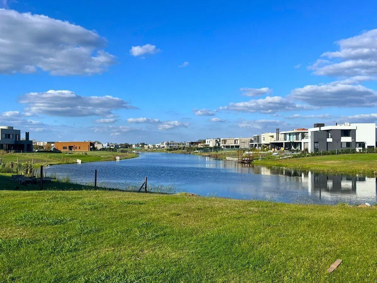 Venta Lote a la Laguna El Naudir, Escobar 2