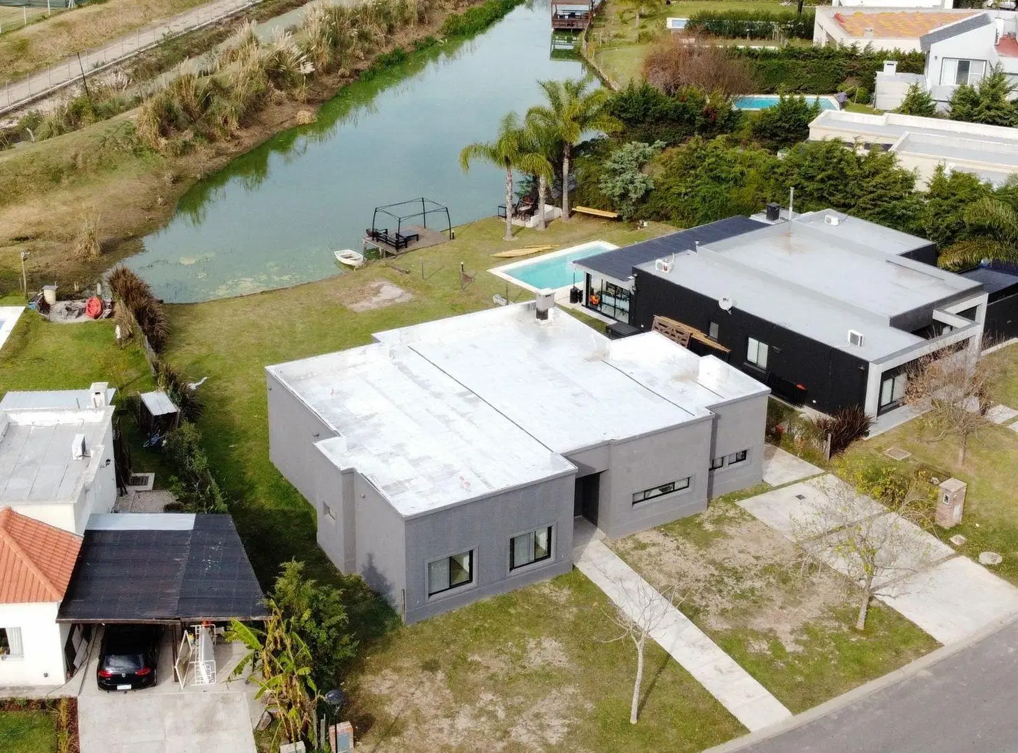 Casa al agua en Venta 5 amb. El Cantón Norte 3
