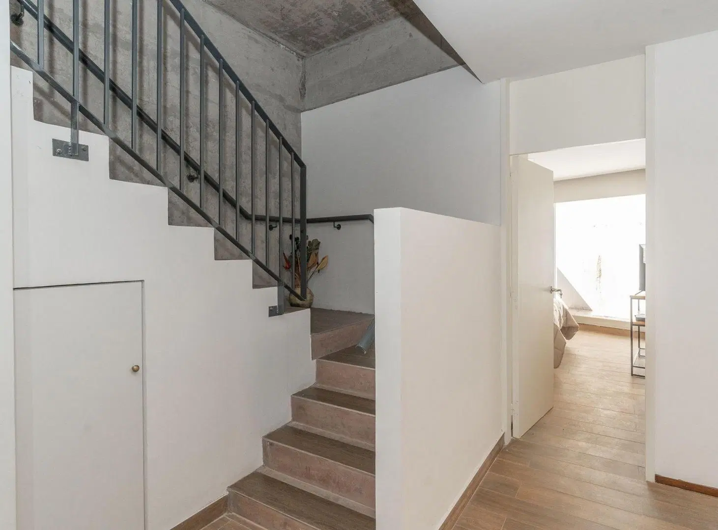 VENTA DEPTO. EN PUNTA CHICA 5 AMB. CON COCHERA 3
