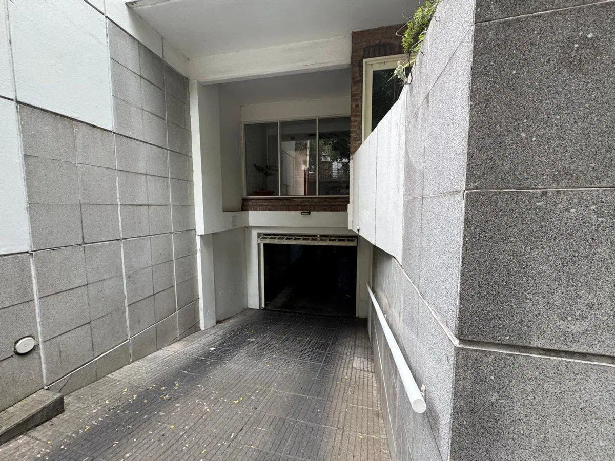VENTA 2 COCHERAS en SAN ISIDRO 5