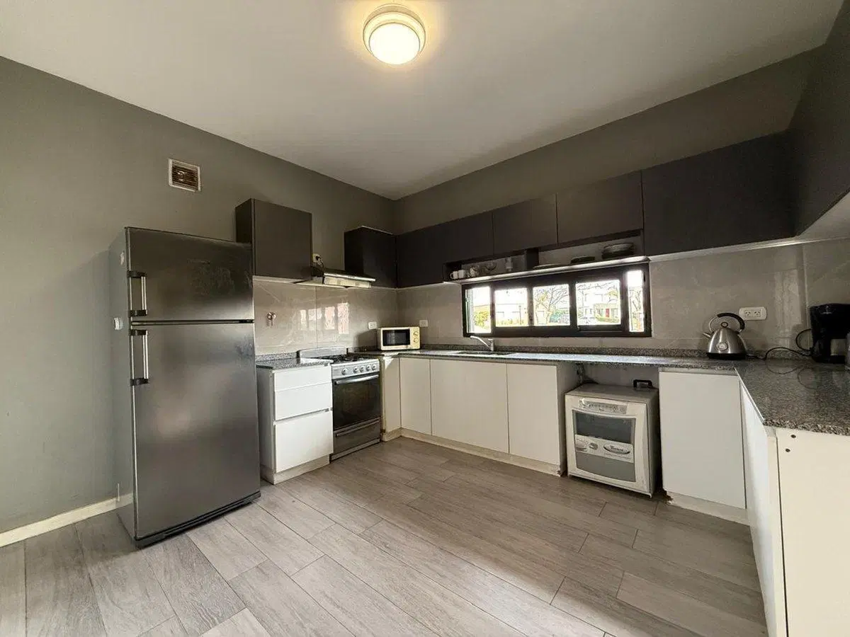 VENTA CASA 4 AMB C/PISCINA SANTA ELENA PILAR 5