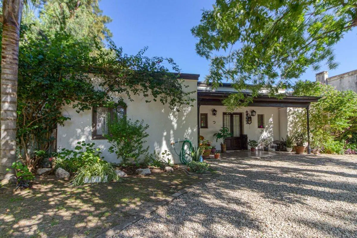 VENTA CASA EN BARRIO EL MOLINO PILAR 3