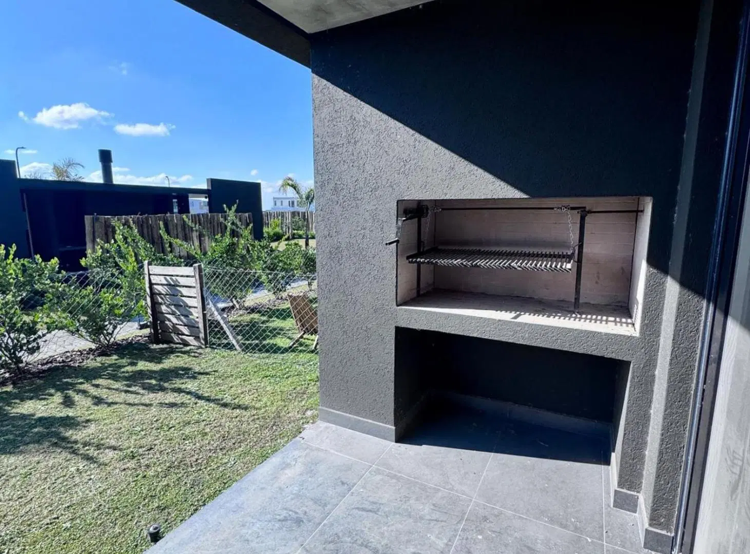 Venta departm 2 ambientes Milenia Nordelta cochera 2