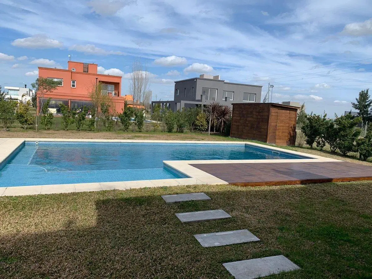 Venta Casa 5 amb pileta B. Santa Rita Canning 3