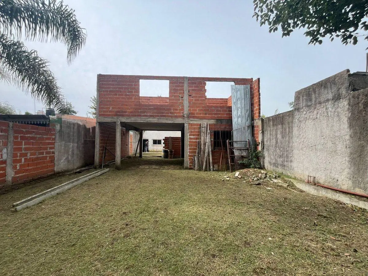 Venta casa a terminar Manuel Alberti financia 2