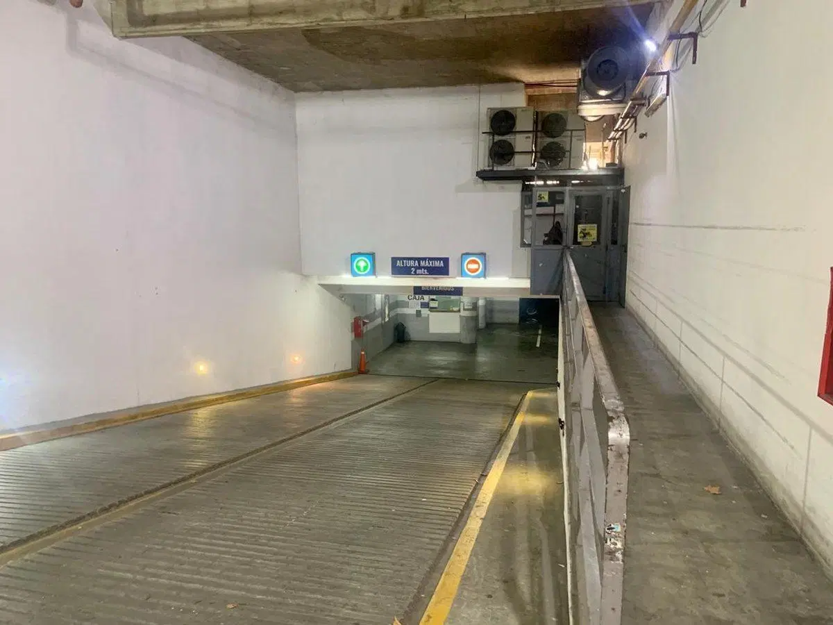 COCHERA/GARAGE VENTA PALERMO HOLLYWOOD 3