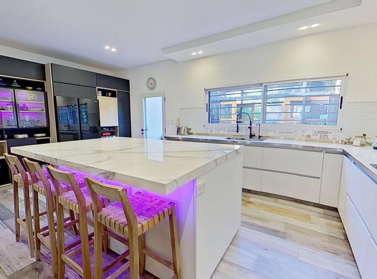 VENTA CASA 3 AMB. VILLA ADELINA PARQUE CISNEROS