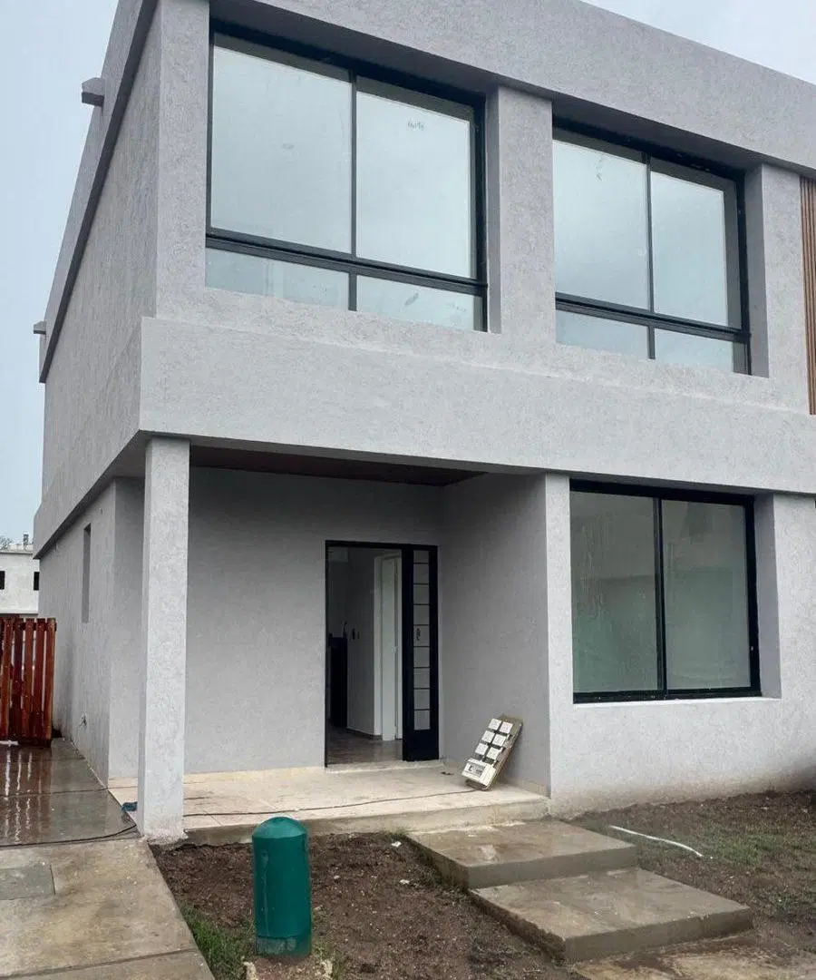 Venta casa/dúplex 5 ambientes en Spring Park Pilar 1