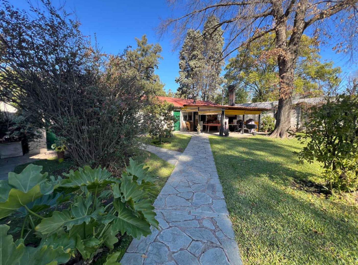 Foto de Casa en VENTA 12 Amb. 420m2 -3000m2 Malvinas Arg., imagen 2
