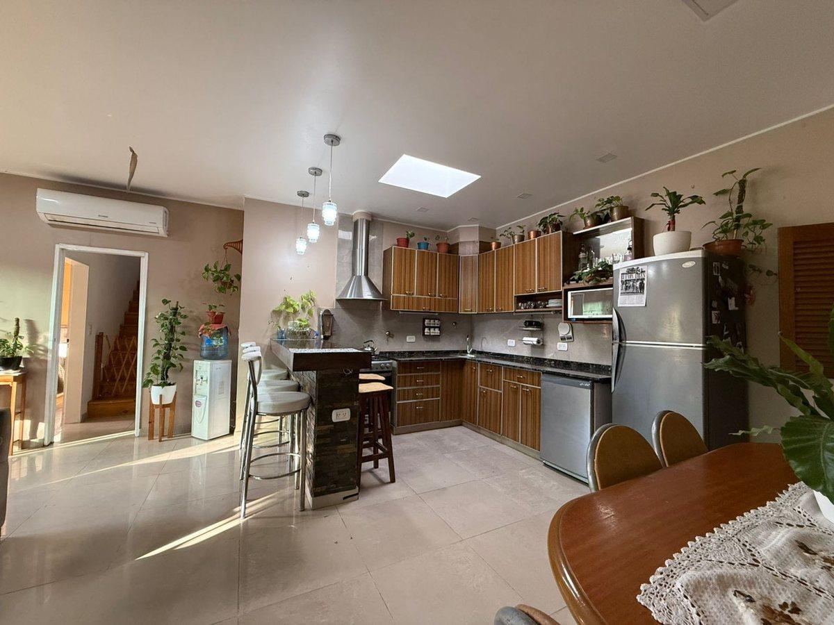 Foto de VENTA CASA 2 PLANTAS APTA CRÉDITO TORTUGUITAS, imagen 2