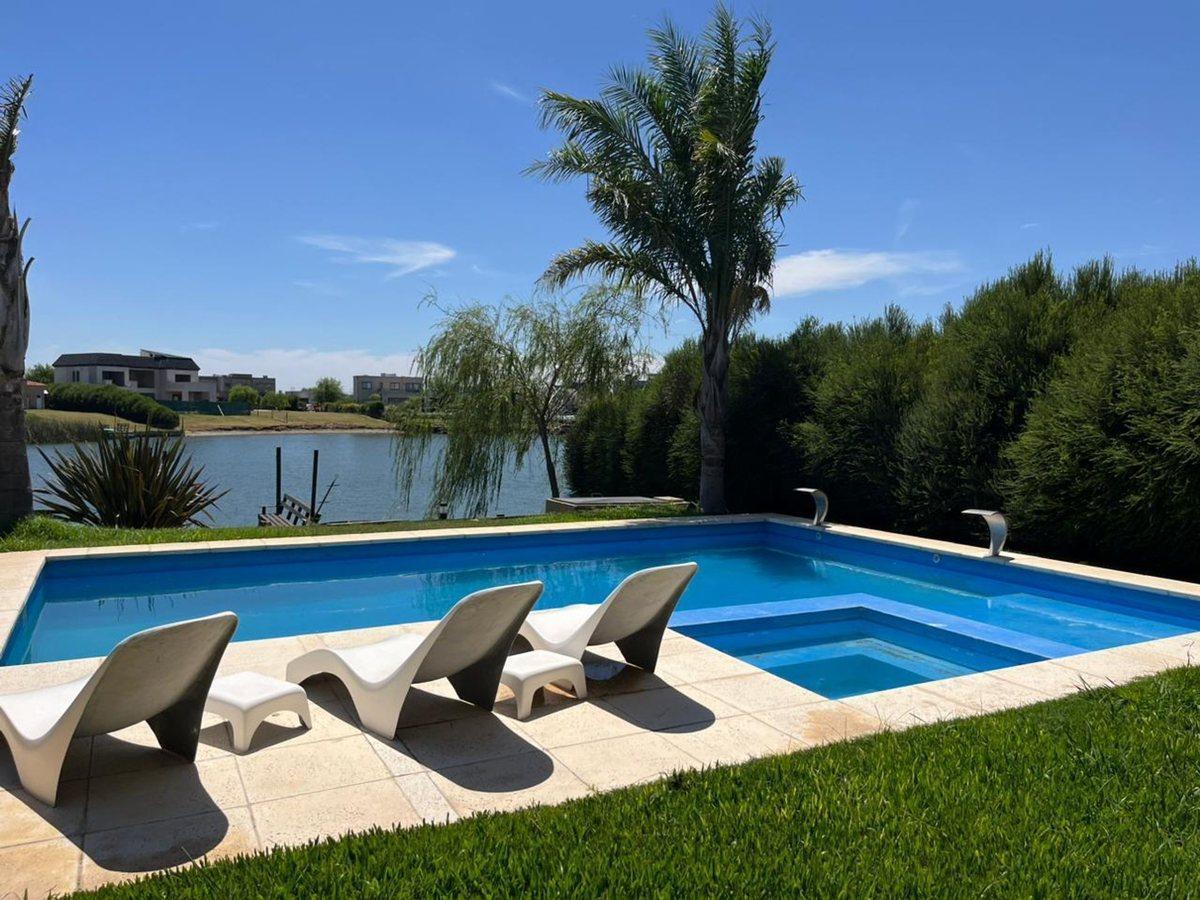 Foto de CASA EN VENTA SAN SEBASTIAN, imagen 2