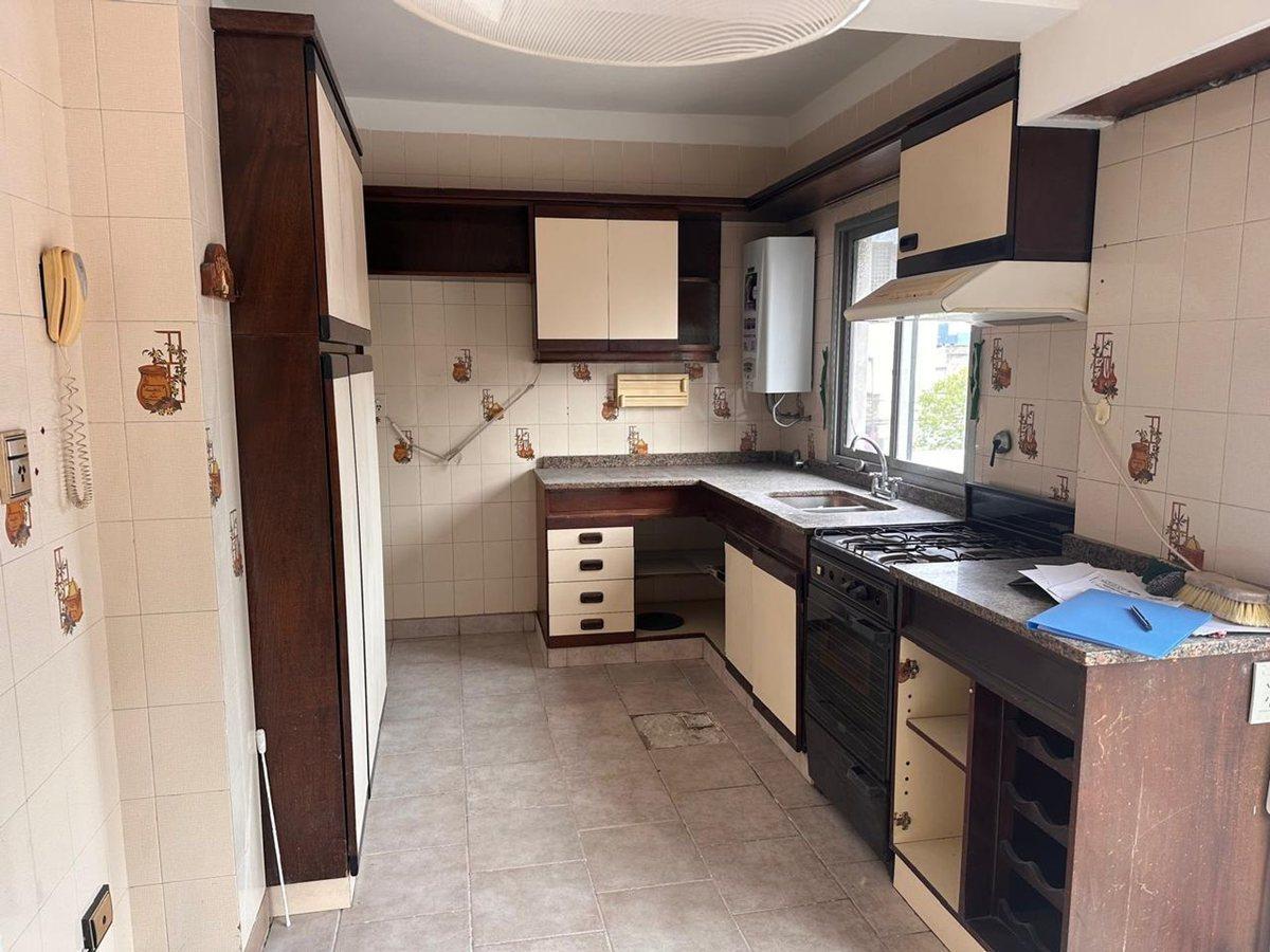 Foto de VENTA DEPARTAMENTO 6 AMBIENTES EN CAMPANA CENTRO, imagen 2