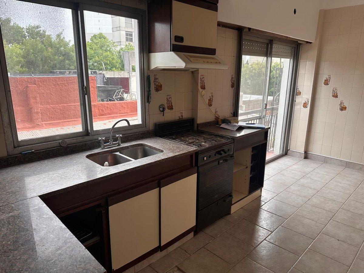 Foto de VENTA DEPARTAMENTO 6 AMBIENTES EN CAMPANA CENTRO, imagen 3