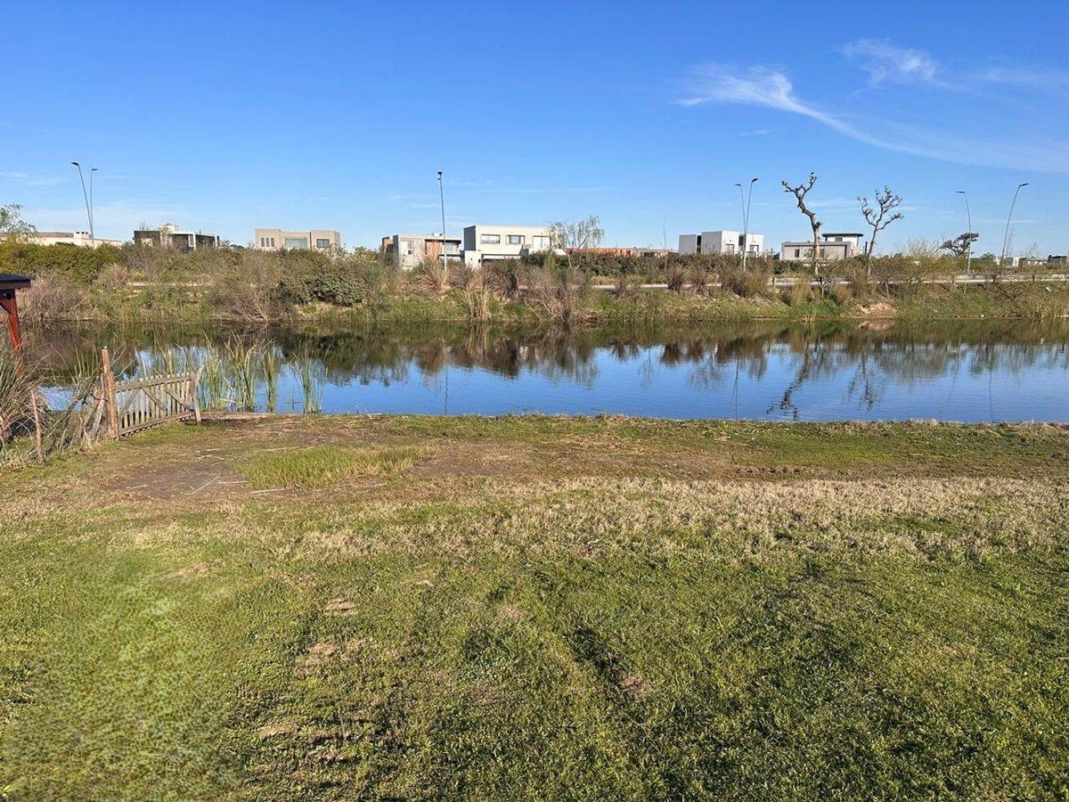 Foto de VENTA DE LOTE EN BARRIO MUELLES, PUERTOS DEL LAGO, imagen 4