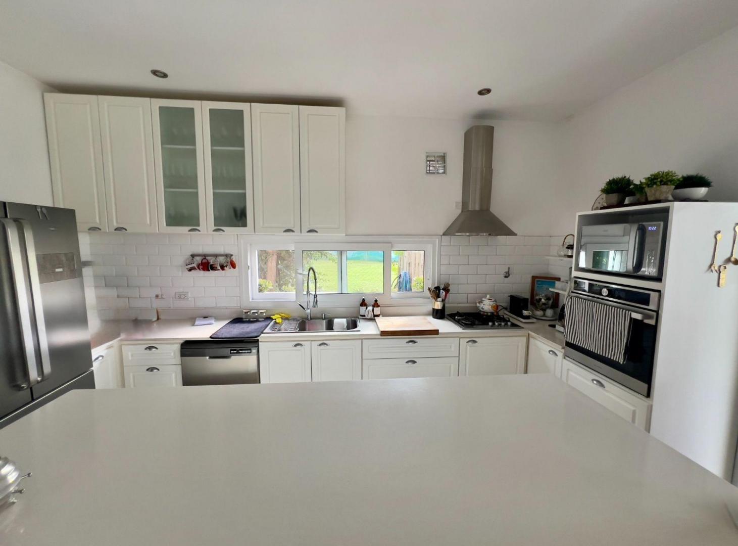 Foto de VENTA CASA 6 AMBIENTES CANTON NORTE A LA LAGUNA, imagen 1