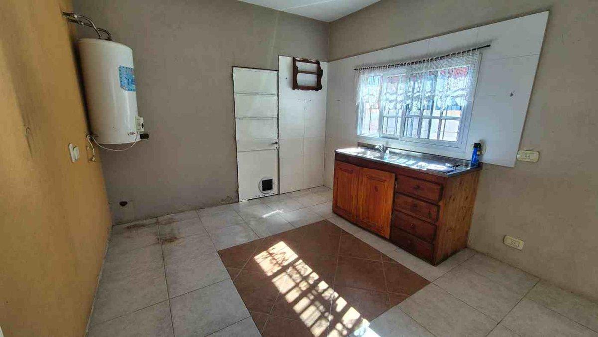 Foto de VENTA DE CASA EN PILAR, imagen 5