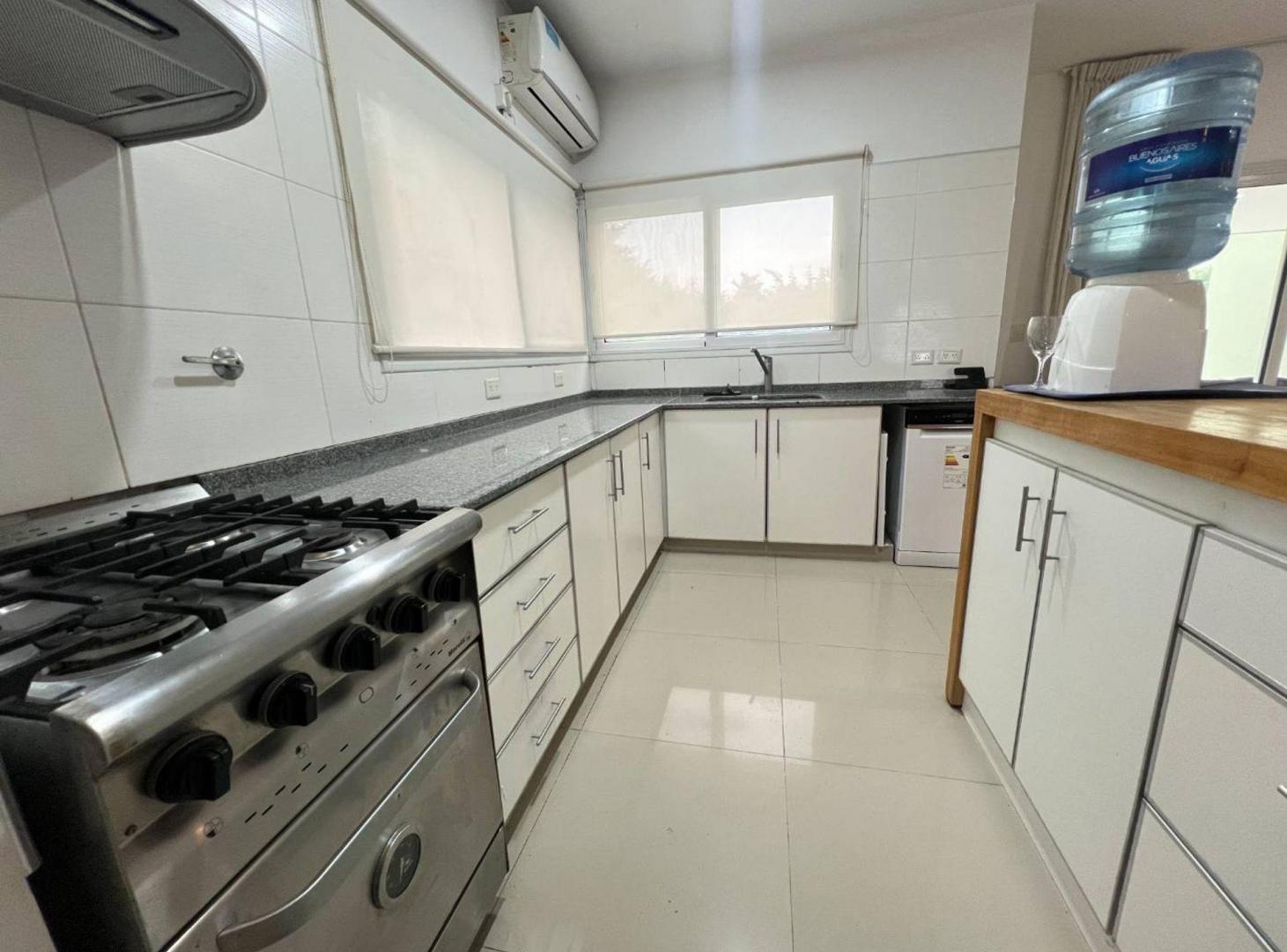 Foto de Casa 4 Ambientes con Pileta en Santa Guadalupe, imagen 5