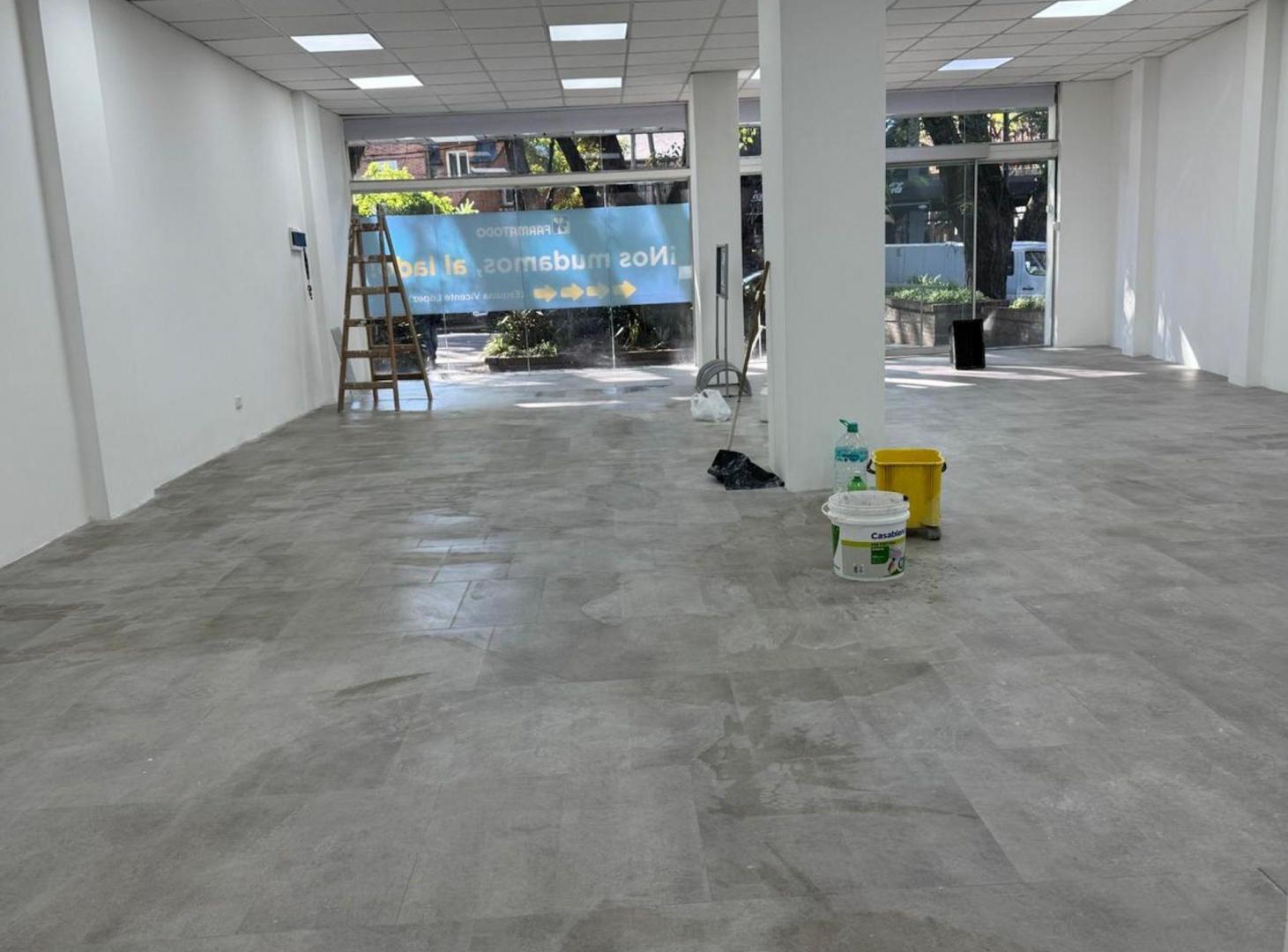 Foto de LOCAL COMERCIAL EN ALQUILER - MARTÍNEZ, imagen 4