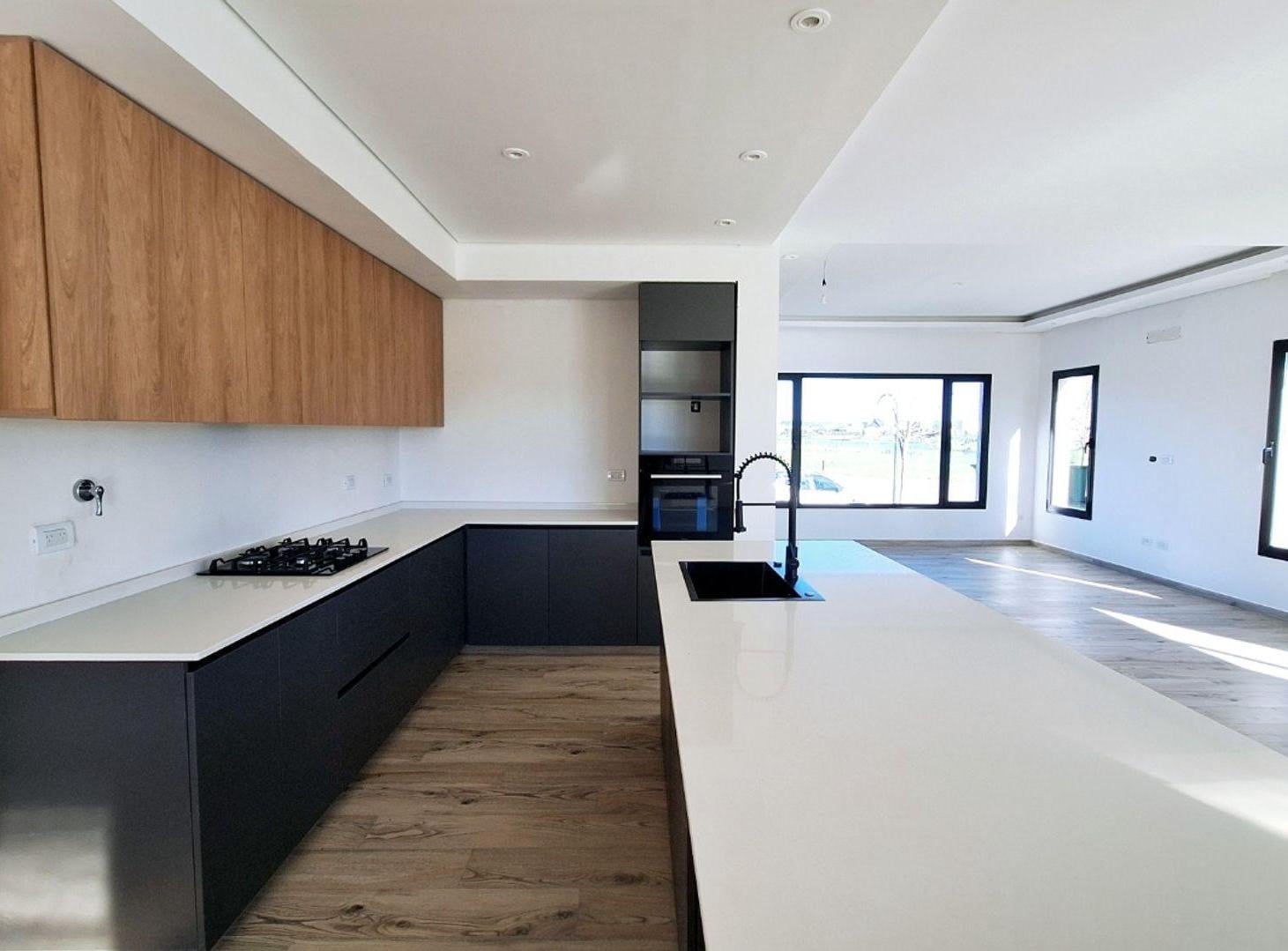 Foto de VENTA CASA A ESTRENAR 5 AMB. EL NAUDIR ETAPA 1, imagen 4