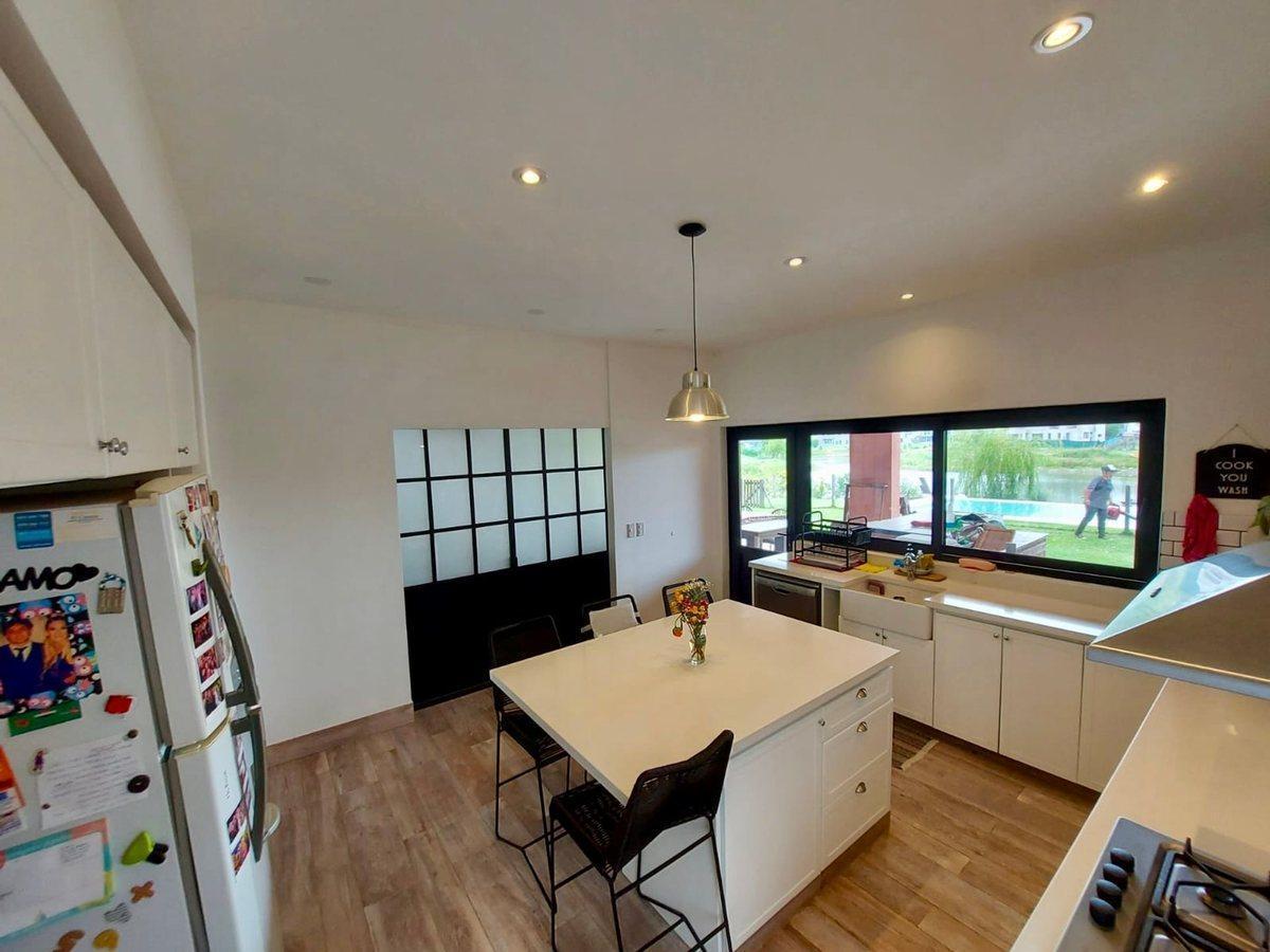 Foto de VENTA CASA 7 AMB CANTON NORTE A LA LAGUNA, imagen 2