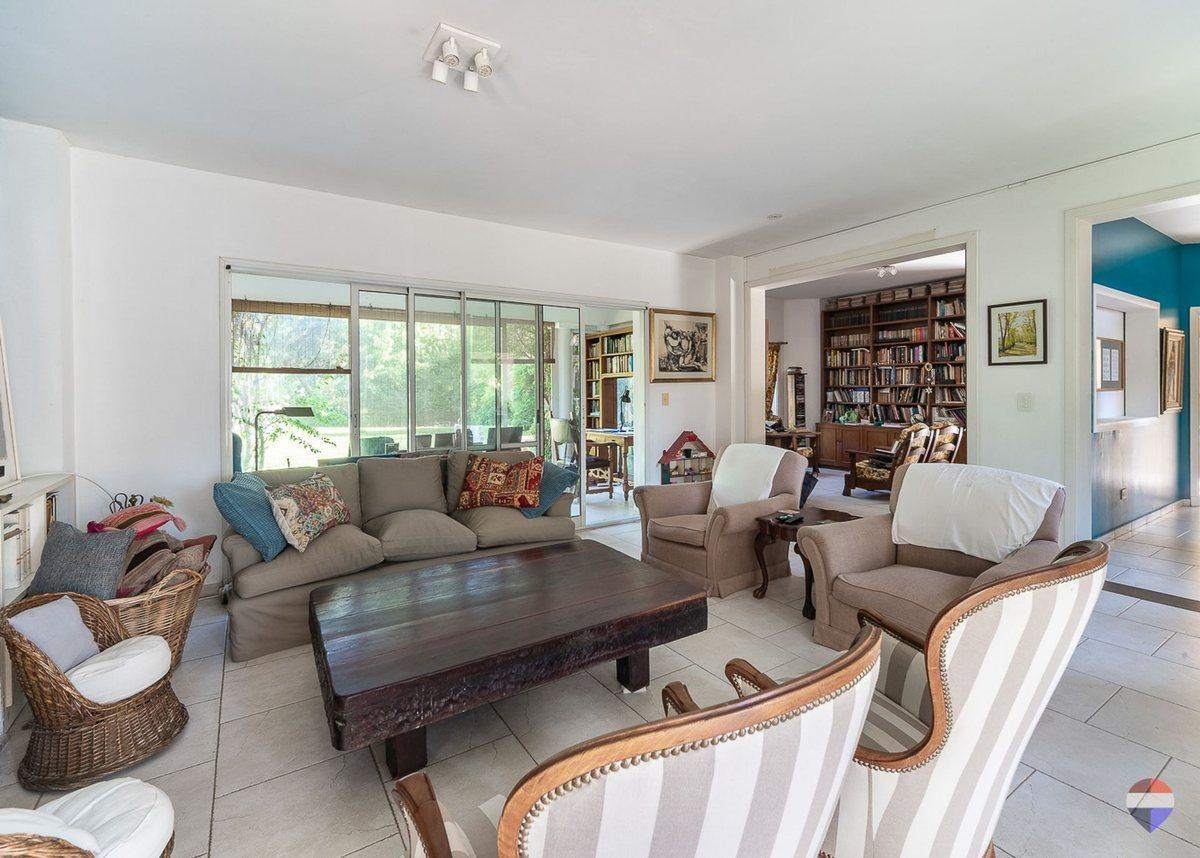 Foto de VENTA CASA 6 AMB/PIL BARRIO CERRADO ING MASCHWITZ, imagen 1