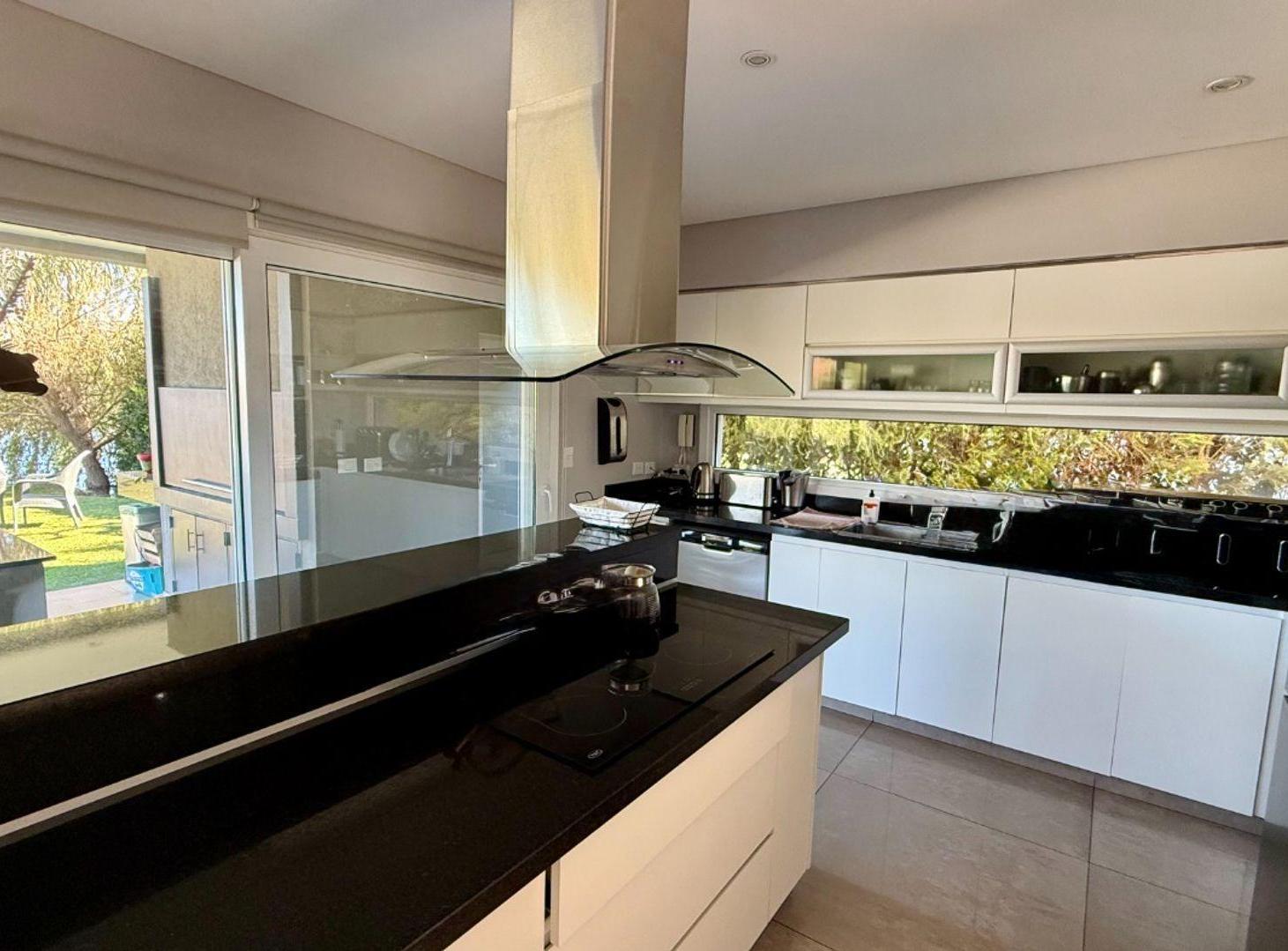 Foto de ALQUILER CASA 7 AMB A LA LAGUNA NORDELTA ALISOS, imagen 2