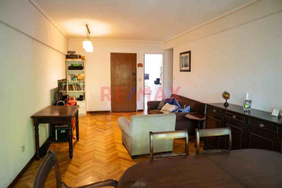 Foto de VENTA DTO 4 AMB BELGRANO C/ESP GUARDACOCHE AP CRE, imagen 3