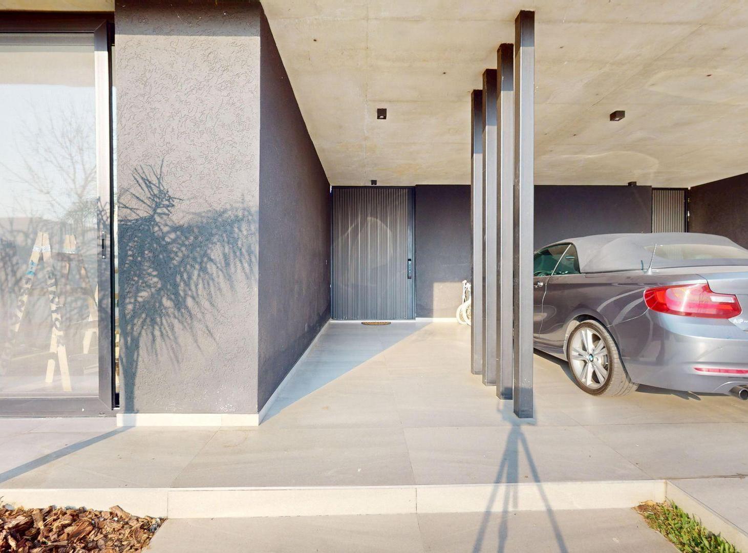 Foto de VENTA CASA A LA LAGUNA VIRAZON NORDELTA, imagen 2