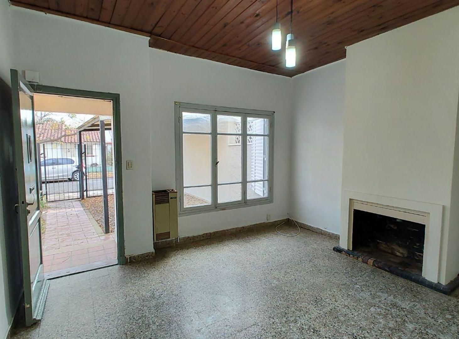 Foto de ALQUILER CASA 3 AMB CON PARQUE - CAMPANA CENTRO, imagen 2