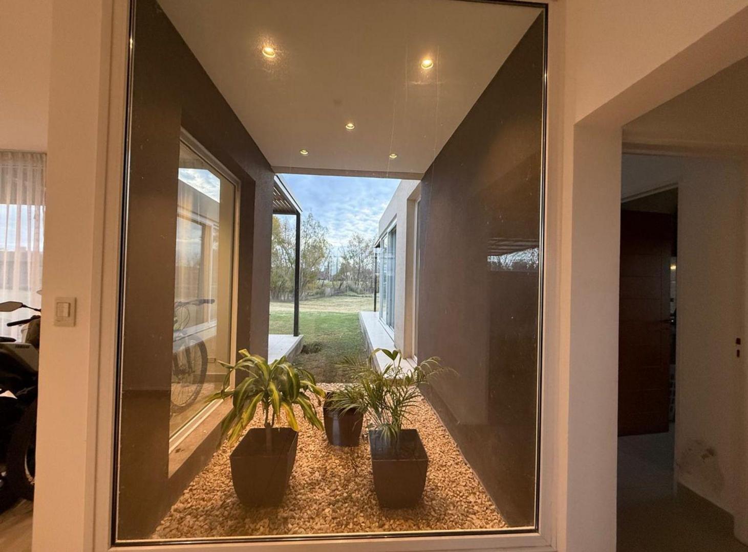Foto de Venta. Casa a la Laguna. El Cazal ,Escobar., imagen 5