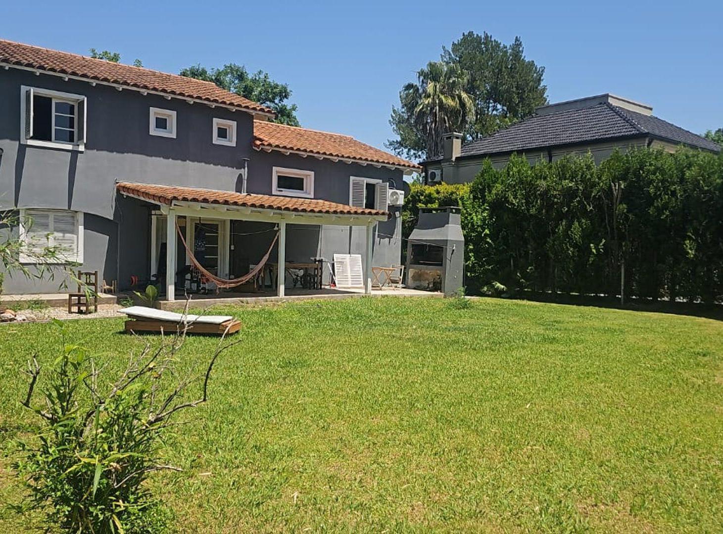 Foto de VENTA CASA B. MASCHWITZ PRIVADO APTO CREDITO, imagen 1