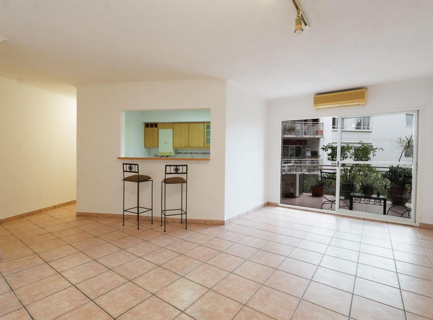 Foto de VENTA 4 amb.con cochera – Talar de Martínez, imagen 2