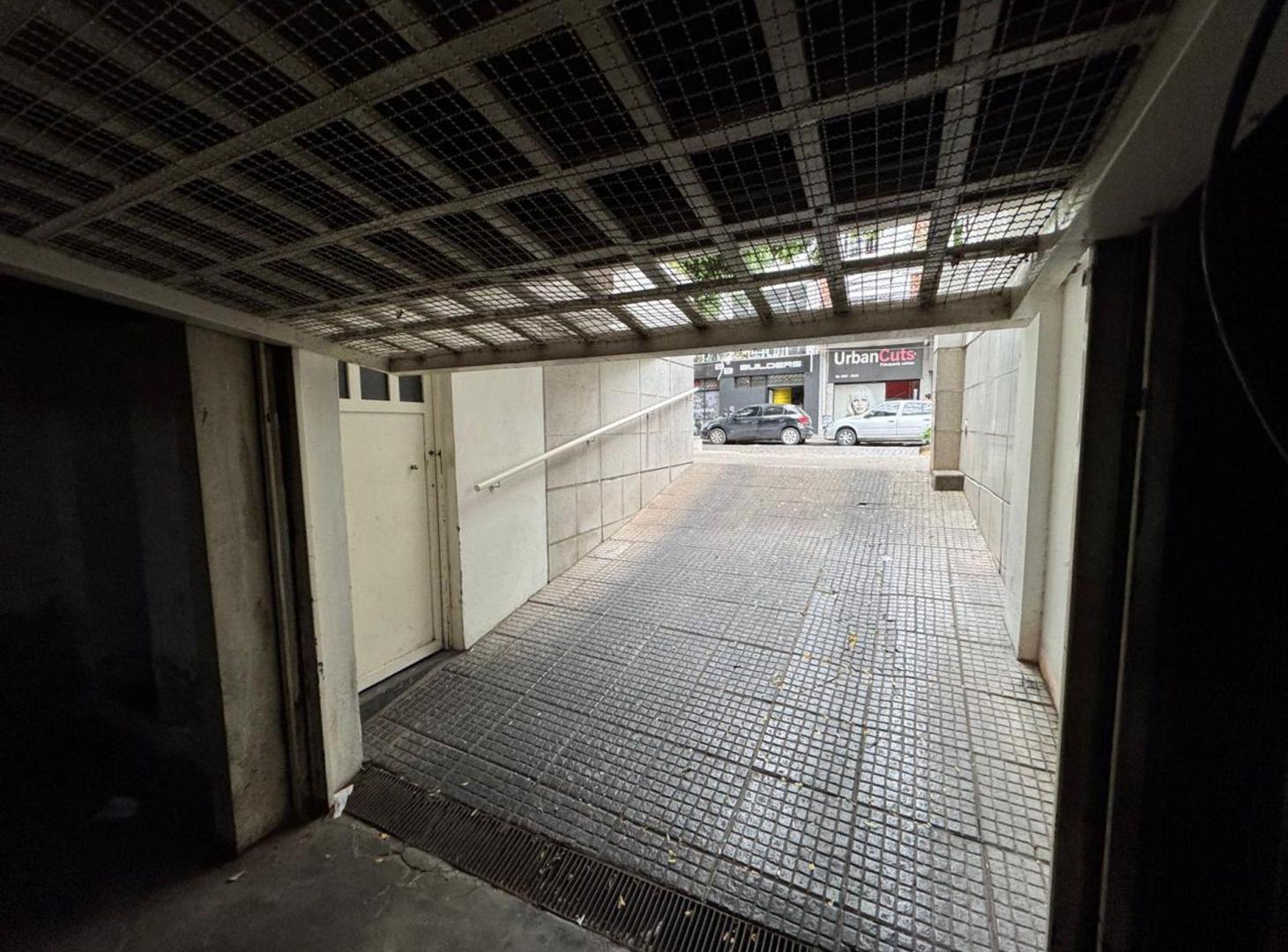 Foto de VENTA COCHERA en SAN ISIDRO, imagen 4