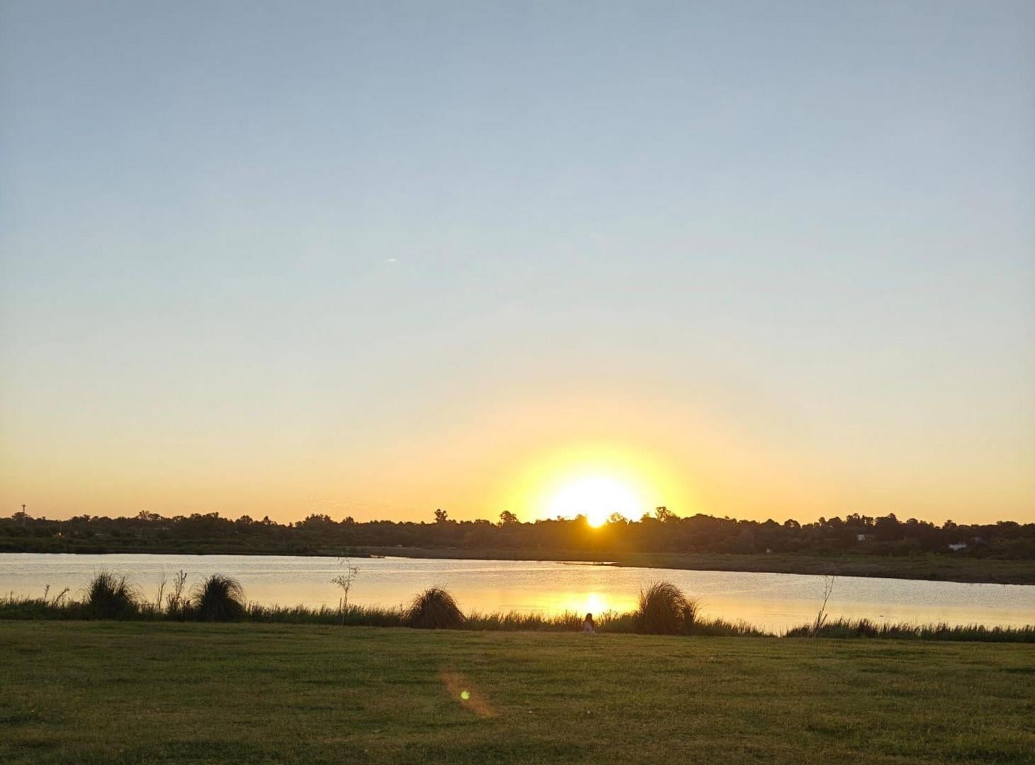 Foto de VENTA LOTE 900 M2 CON SALIDA AL RIO B° EL NAUDIR, imagen 3