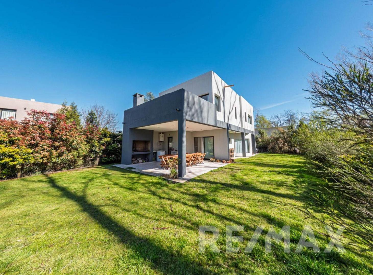 Foto de Casa 4 Ambientes en Los Robles – Lote de 500 m2, imagen 2