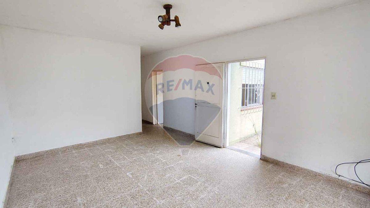 Foto de VENTA - CASA 4 AMBIENTES CON JARDÍN - CAMPANA, imagen 4