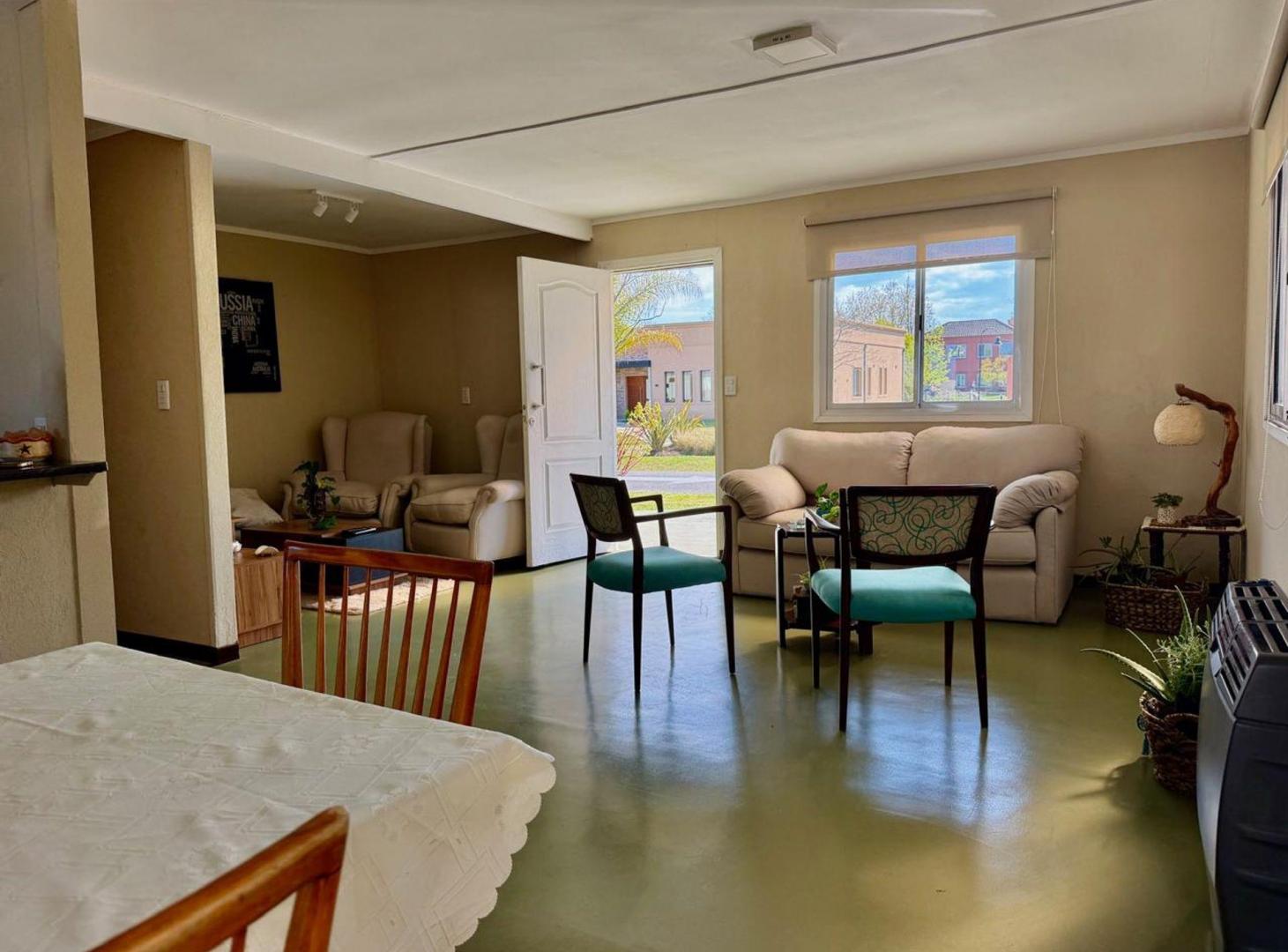 Foto de VENTA CASA 4 AMB LAGUNA STA. ISABEL 1 MASCHWITZ, imagen 4