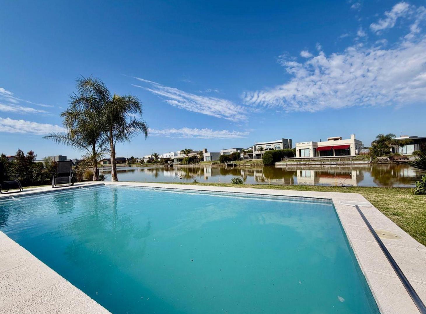 Foto de VENTA CASA 4 AMB LAGUNA STA. ISABEL 1 MASCHWITZ, imagen 1