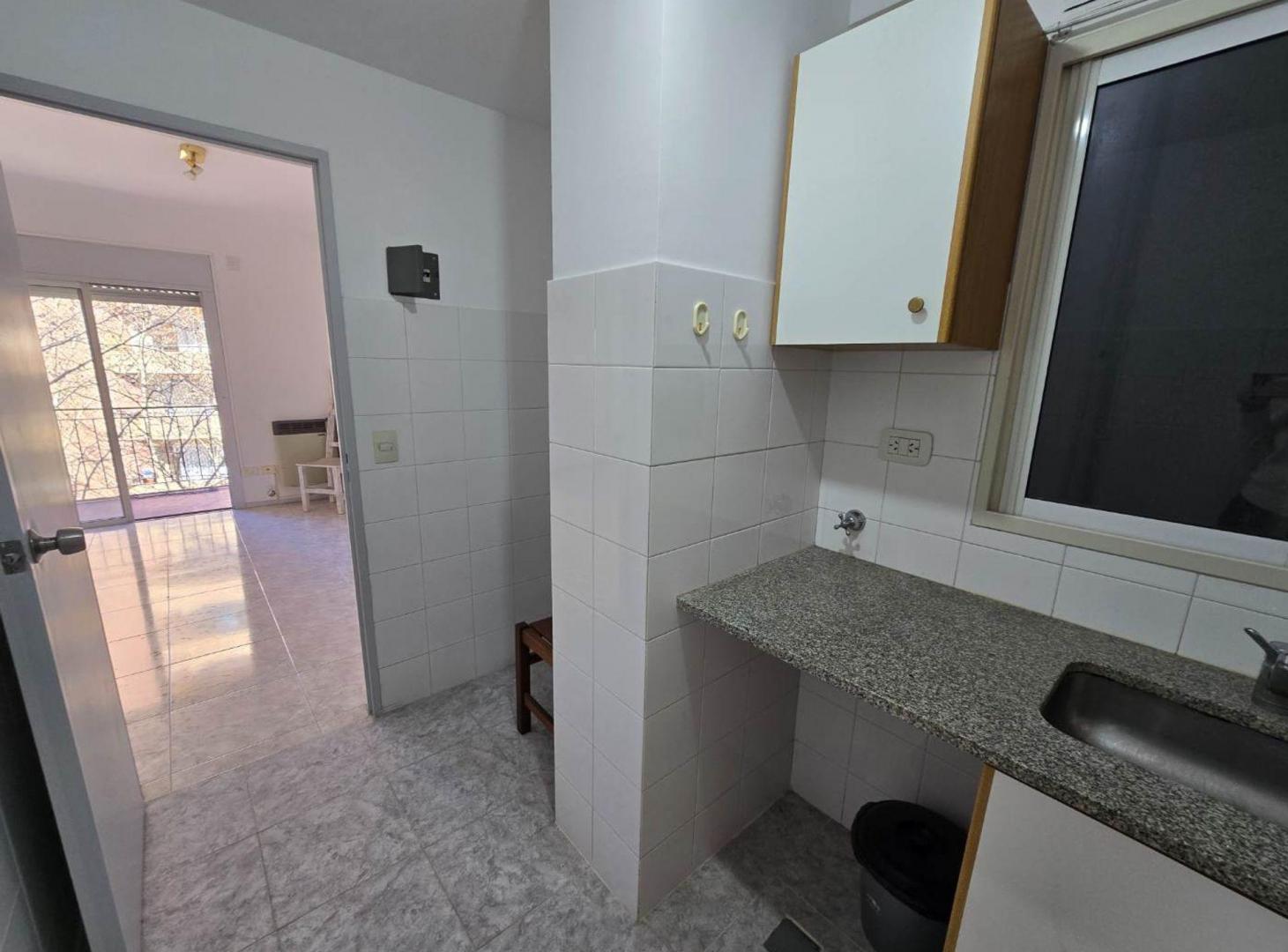 Foto de DEPARTAMENTO 2 AMB VENTA SAN ISIDRO COCHERA BAULER, imagen 2