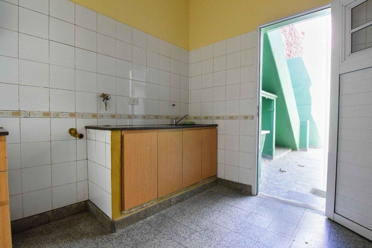 Foto de CASA + TZA+ TALLER PARQUE AVELLANEDA, imagen 4