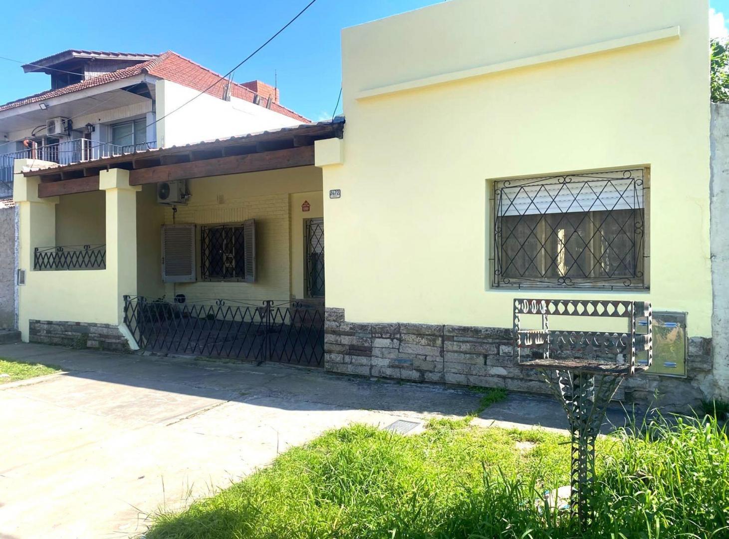 Foto de CASA EN VENTA EN DON TORCUATO 3 AMBIENTES MAS DPTO, imagen 1