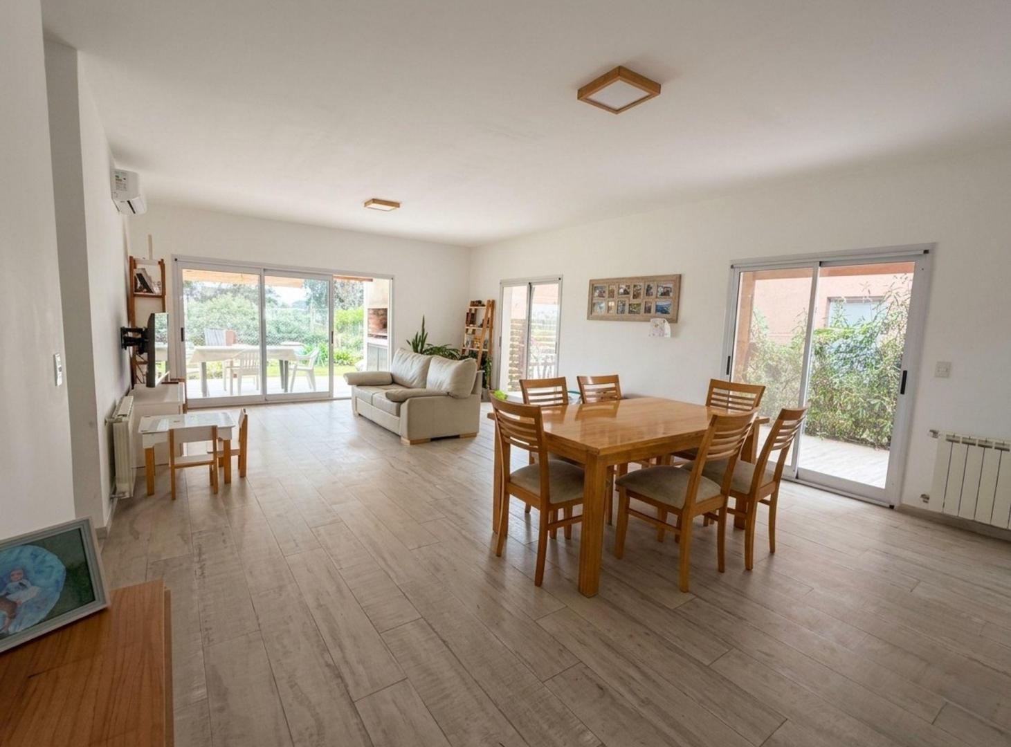 Foto de Venta Casa 4 amb. en San Ramiro, Pilar del Este, imagen 5