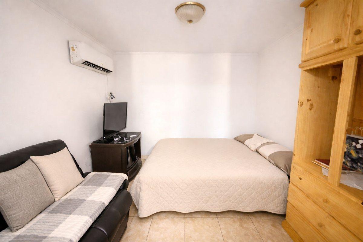 Foto de VENTA CASA EN PILAR CENTRO CALLE BOLIVAR AL 800, imagen 2