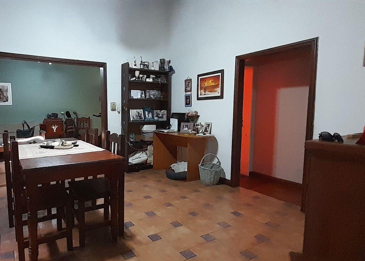 Foto de Venta Casa multifamiliar a mts de Ruta 202, imagen 5