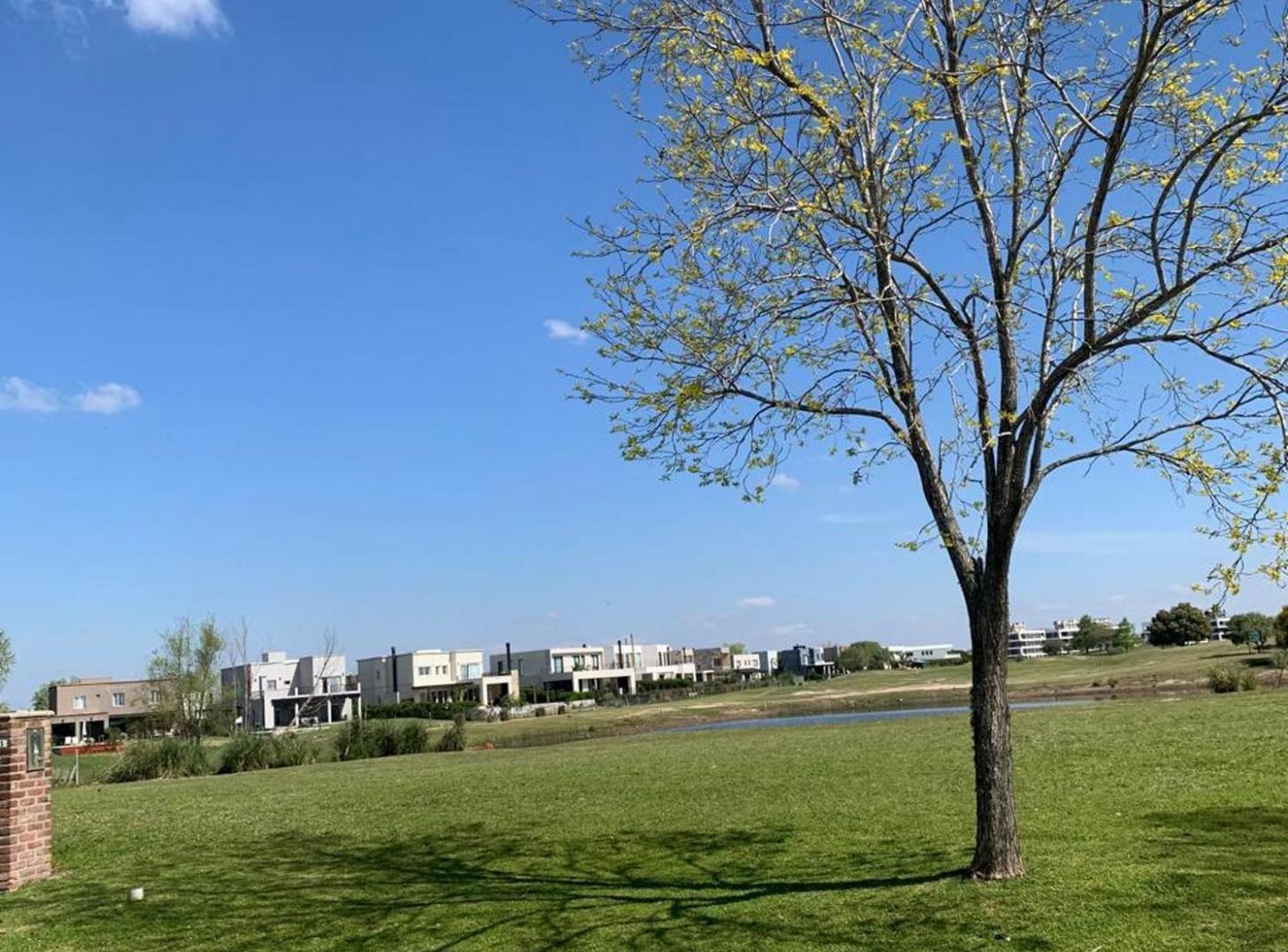 Foto de LOTE EN VENTA AL GOLF CON ESPEJO DE AGUA, imagen 5
