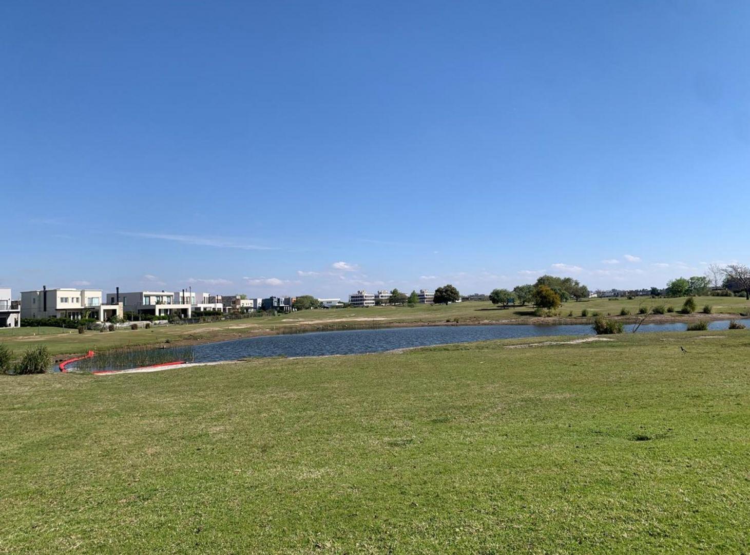 Foto de LOTE EN VENTA AL GOLF CON ESPEJO DE AGUA, imagen 2