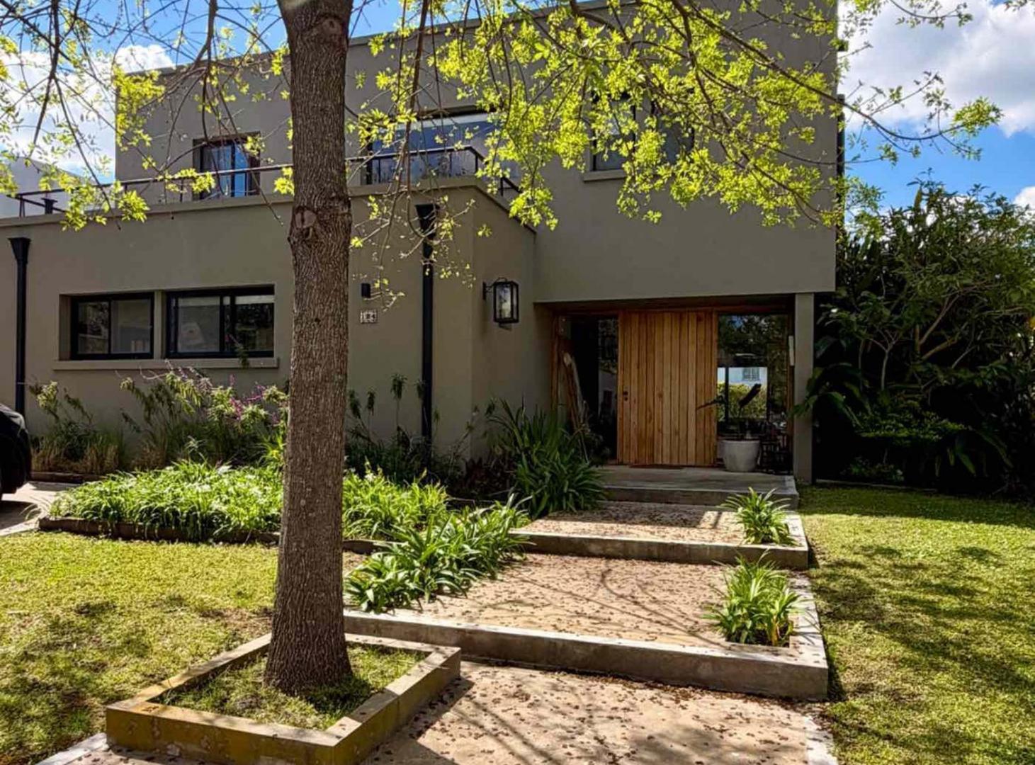 Foto de Venta casa 5 ambientes La Comarca interna A/crédt, imagen 1