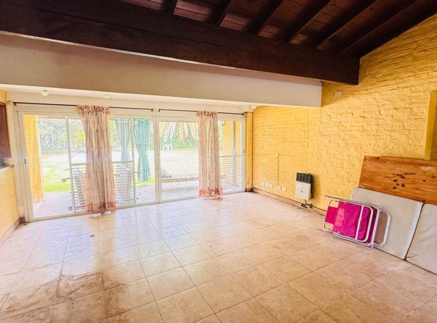 Foto de venta casa pileta club de campo loma verde, imagen 5