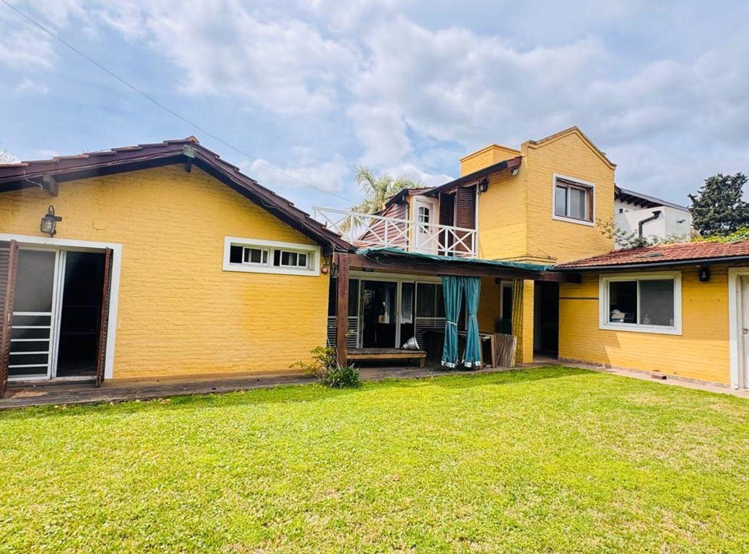 Foto de venta casa pileta club de campo loma verde, imagen 1
